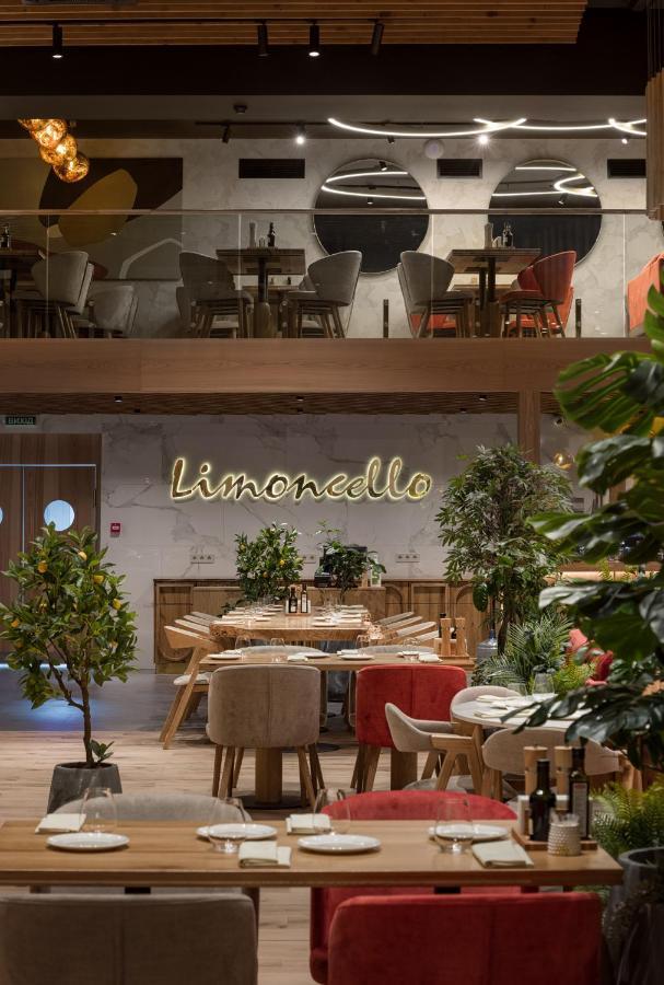 Apartel Oujhorod Extérieur photo