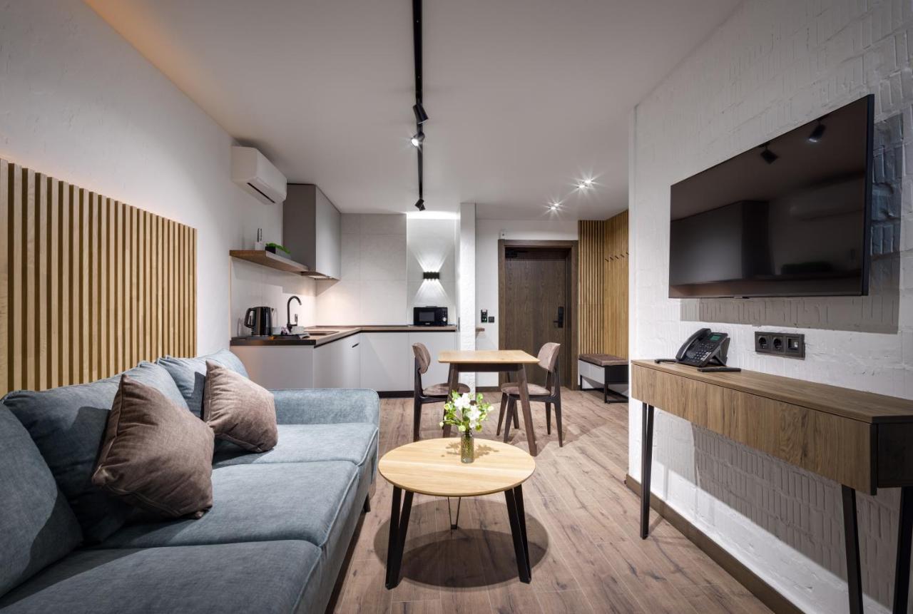 Apartel Oujhorod Extérieur photo