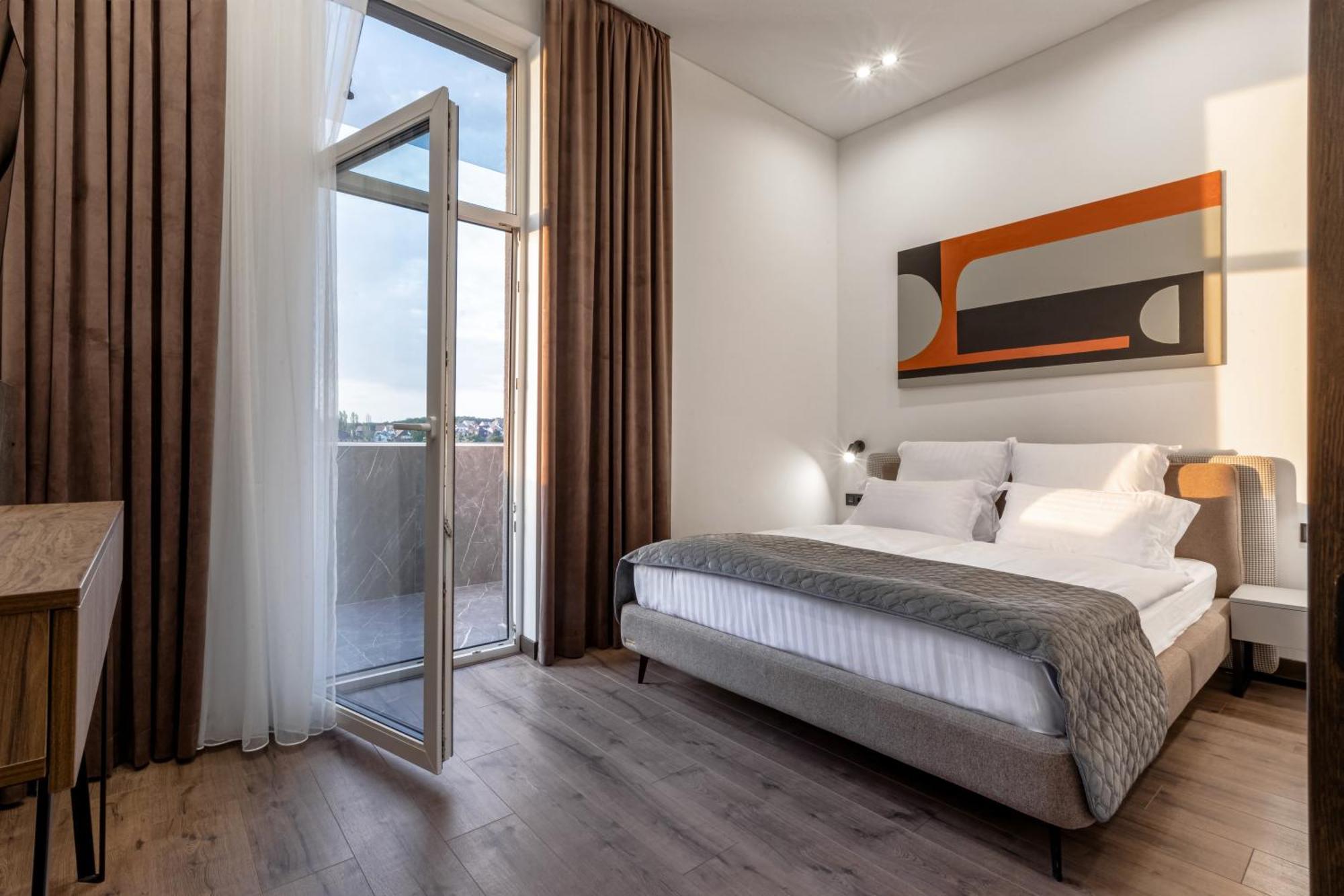 Apartel Oujhorod Extérieur photo