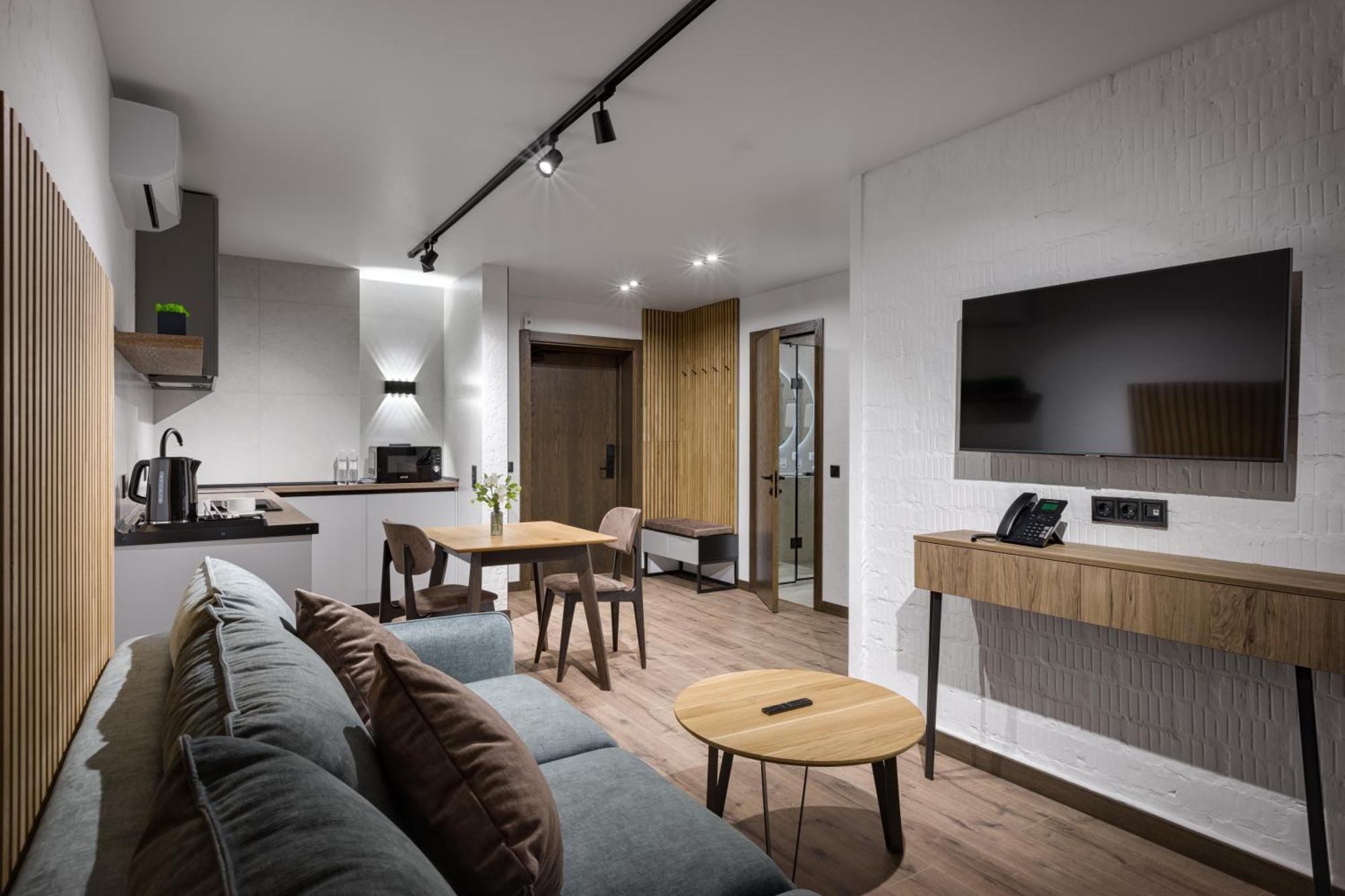 Apartel Oujhorod Extérieur photo